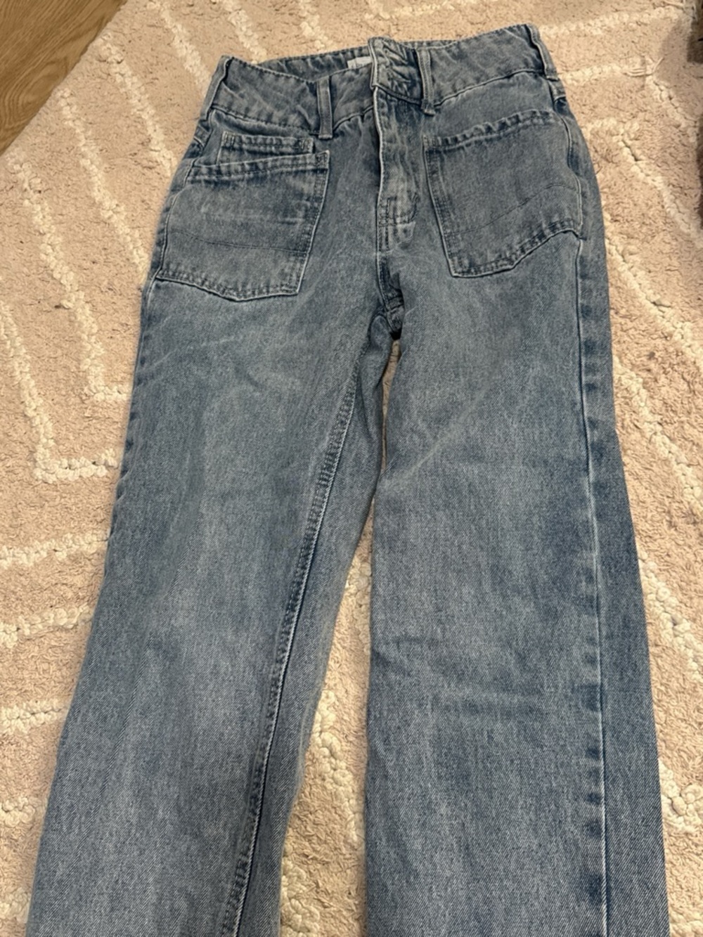 Straight Leg High-Rise Jeans in Faded Blue